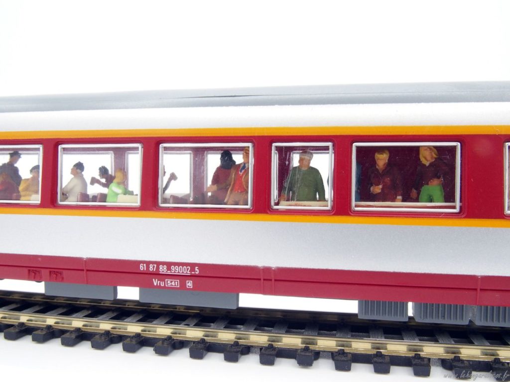 L.S. Models La Rochelle et Intercités SNCF Epoque VI Echelle HO Set de 3 Voitures de Voyageurs - Multicolores (41200) | Achetez sur